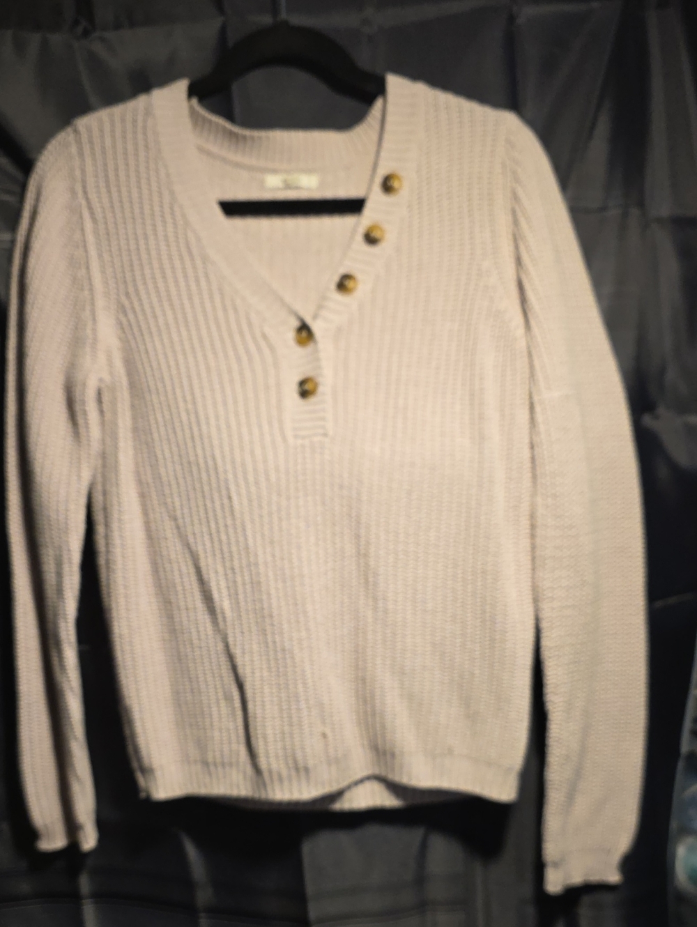 V-Neck Ribbed Button Henley Sweater - Lilac